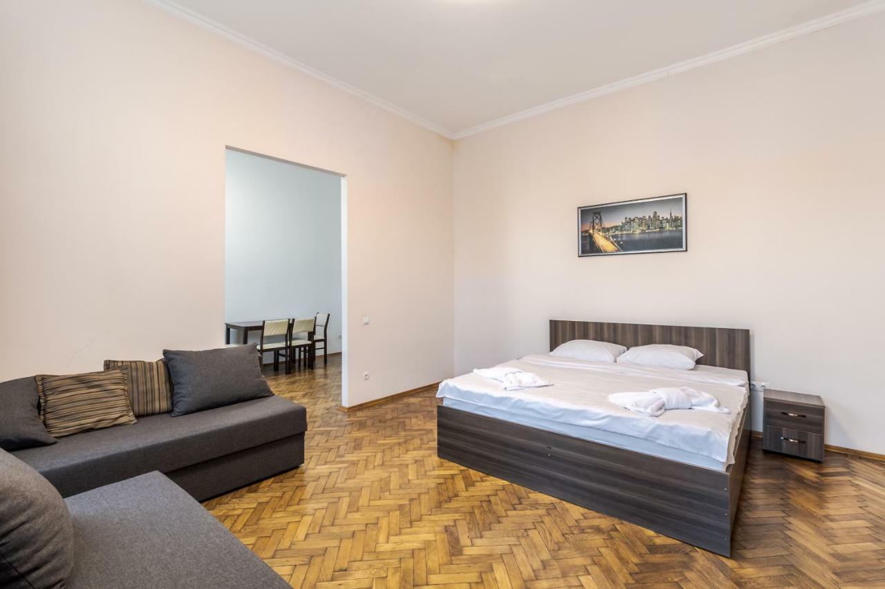 Kumpel Apartment Lviv Exterior photo